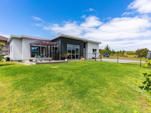 71 Ata-mahina Way, Ruakaka