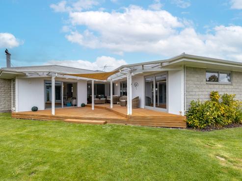 2 Wellington Street, Ashley