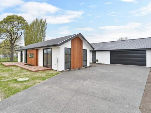 21 Malaga Crescent, Harewood