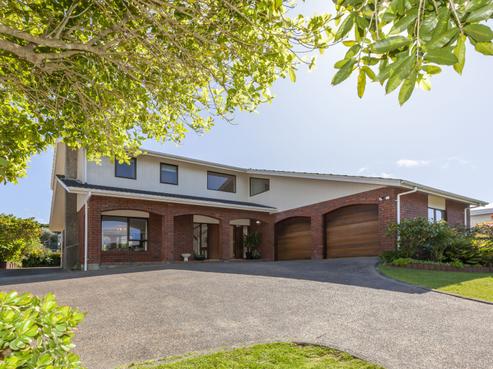 8 Newry Road, Raumati Beach