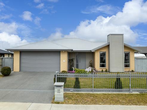 11 Beachvale Drive, Woodend Beach