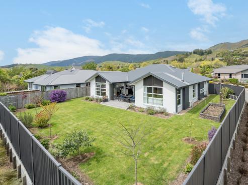 1 Concordia Drive, Richmond