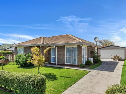 8 Raleigh Avenue, Fairview Downs