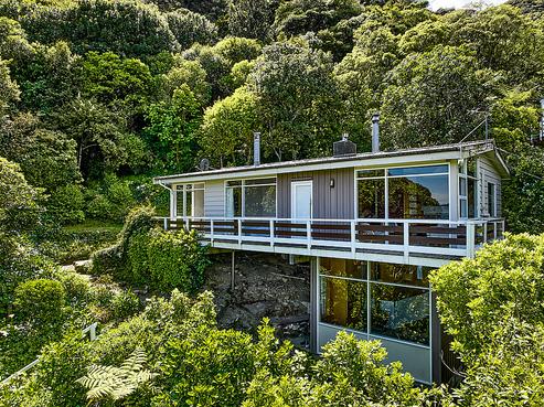 281B Muritai Road, Eastbourne