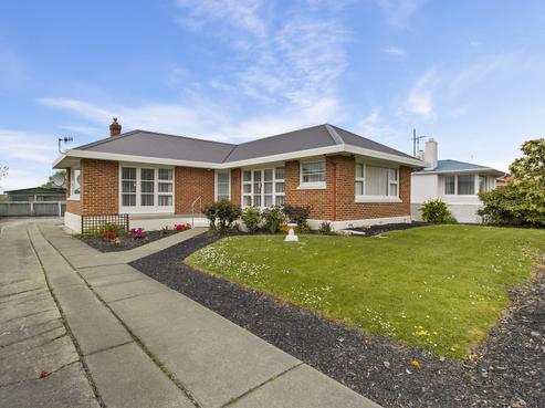 8 Saint George Street, Watlington