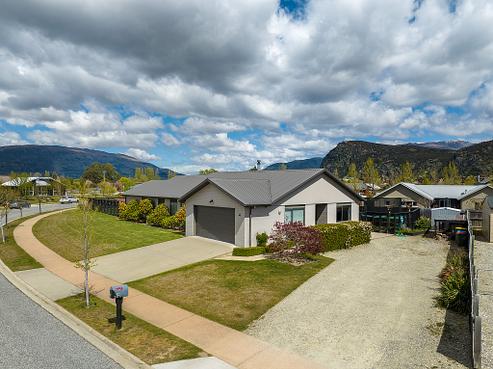 26 Frye Crescent, Albert Town