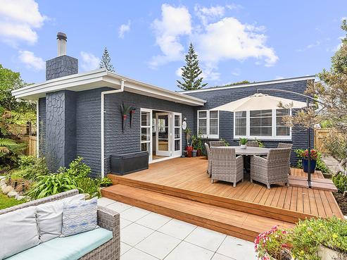 14 Toi Street, Otaki Beach