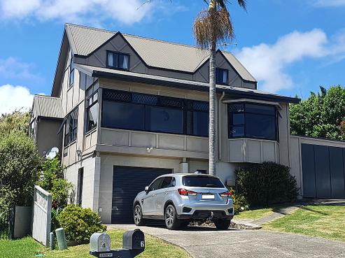 6 Seaview Road, Cable Bay