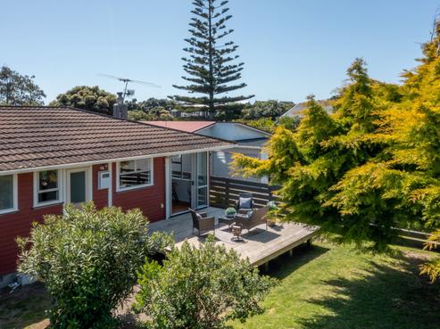 220 Manly Street, Paraparaumu Beach