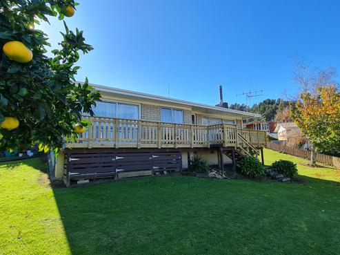 113 Kingsford Place, Thames