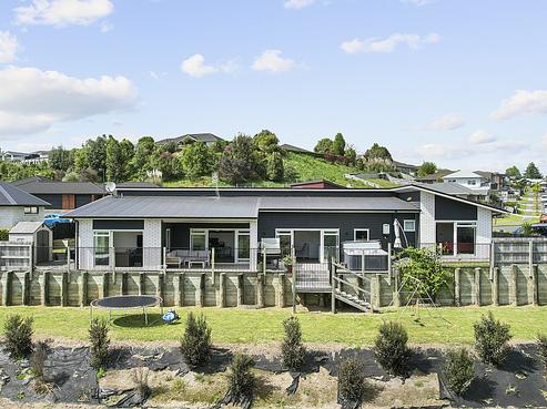 57 Alpers Ridge, Leamington
