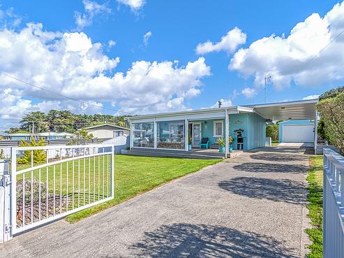 4 Kent Terrace, Foxton Beach