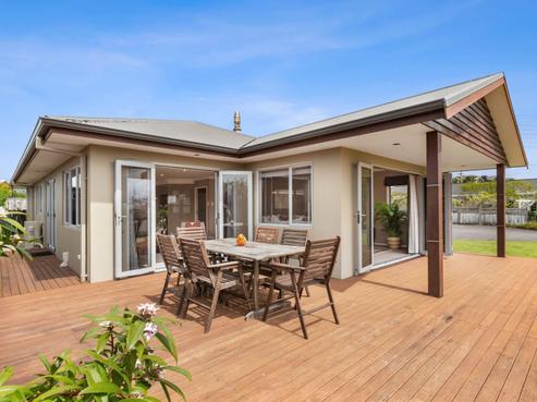 8 Karamea Street, Whalers Gate