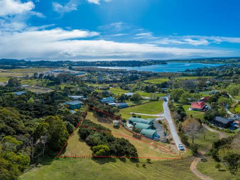 73 Old Waipu Road, Mangawhai