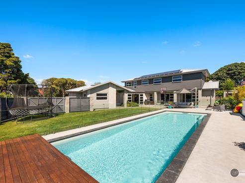 12D Military Road, Boulcott