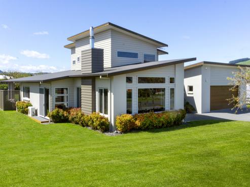 8 Pukeko Way, Kinloch
