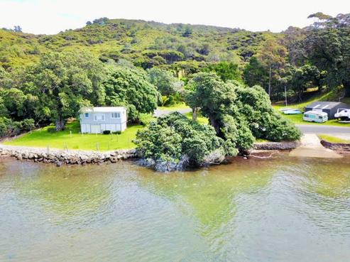 201 Puriri Bay Road, Great Barrier Island