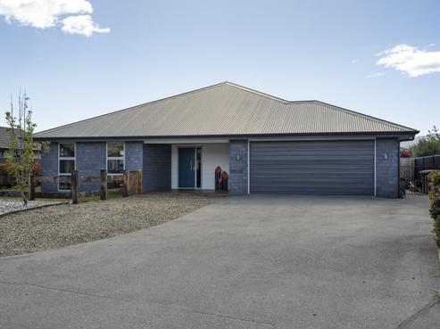 16 Magnetic Place, Cromwell