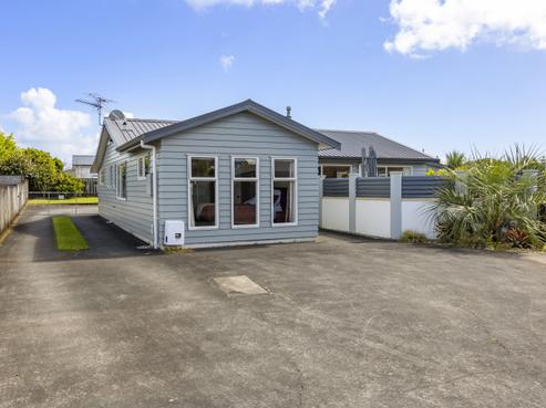10 Bandon Grove, Bell Block