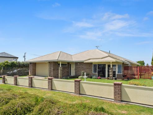 3 Church Road, Pukete