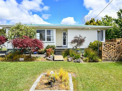 8 Mcentee Road, Waitakere