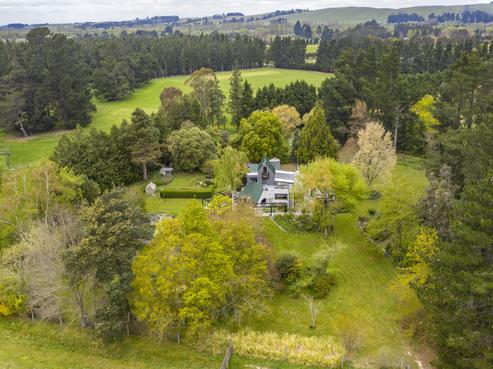 570 Birch Hill Road, Okuku