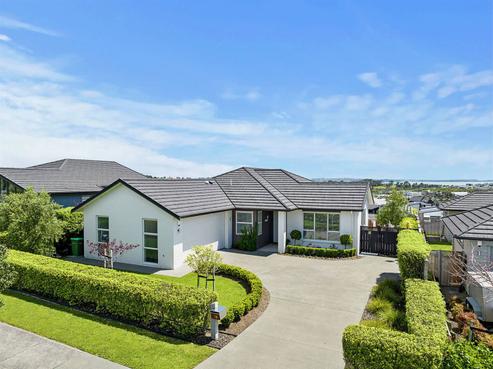 18 Mahutonga Avenue, Beachlands