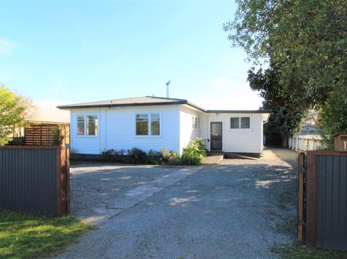 15 Main Road, Pleasant Point