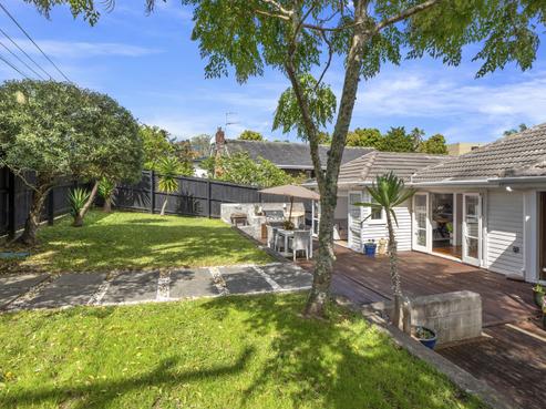 1/10 Selwyn Crescent, Forrest Hill