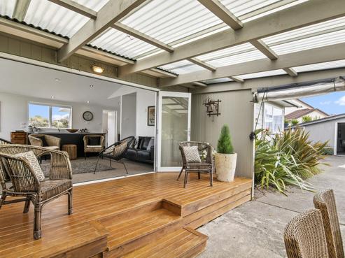 10 Low Avenue, Foxton Beach