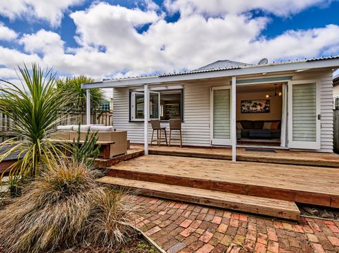 47 Beach Street, Petone