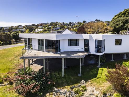 72 Cannon Hill Crescent, Mount Pleasant