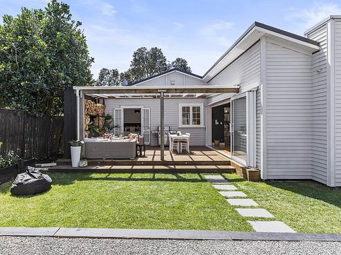 16 Houpara Street, One Tree Hill