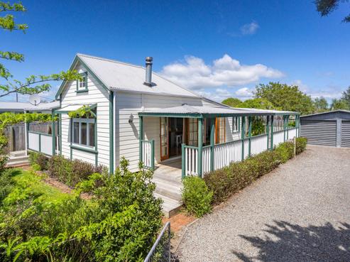 16 New York Street, Martinborough