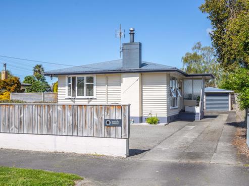 16 Cockburn Street, Masterton