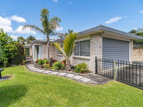 7D Shadon Place, Stanmore Bay