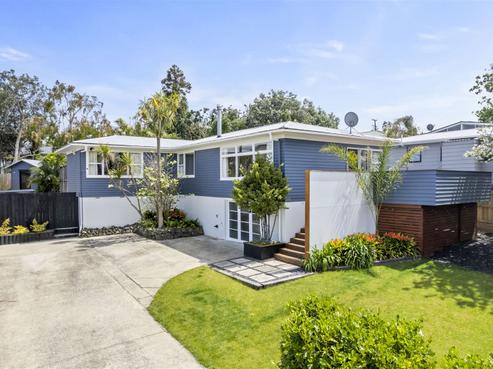 22 Bayside Avenue, Te Atatu Peninsula