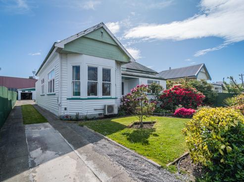 37 Raymond Street, West End