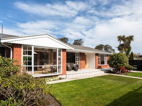 4 Brackendale Place, Burnside