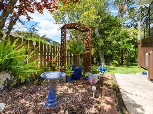 2/10 Wickstead Place, Massey