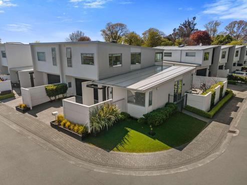 5 Seager Lane, Middleton