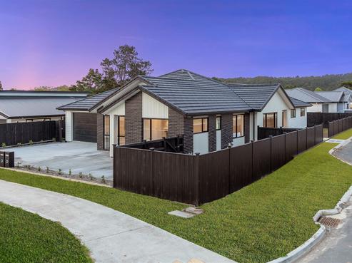 16 Madden Avenue, Kumeu