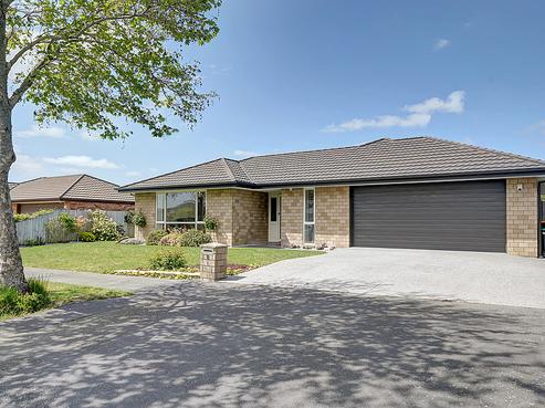 8 Te Pihopa Way, Aidanfield