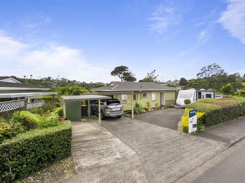 94 Spinella Drive, Bayview