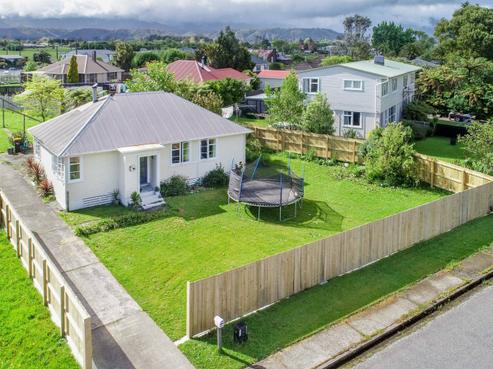23 Colvin Street, Westport