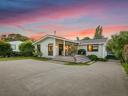 8 Bosun Place, Te Atatu Peninsula