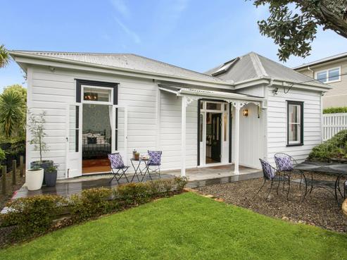 45 Huka Road, Birkenhead