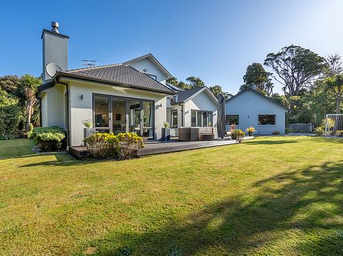 19 Korimako Avenue, Otatara
