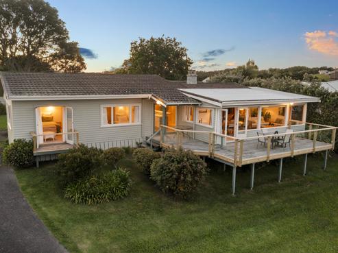 51 Tiri Road, Oneroa