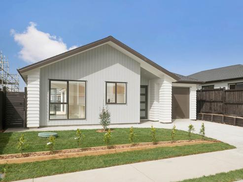 11 Lees Street, Wainui
